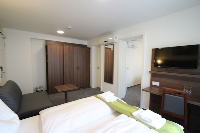 ゲーテ カンファレンス ホテル バイ トリップ イン