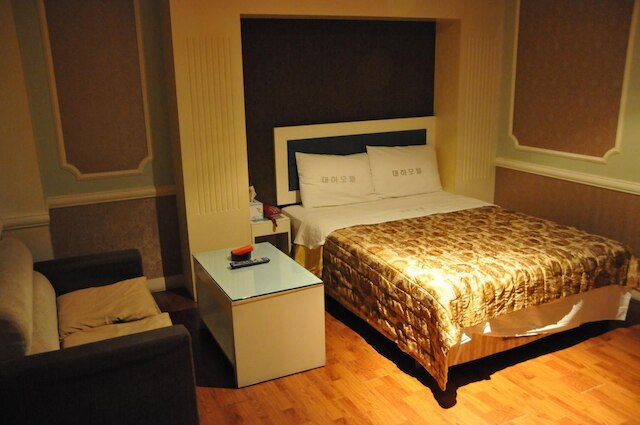 モーテル ダーハ