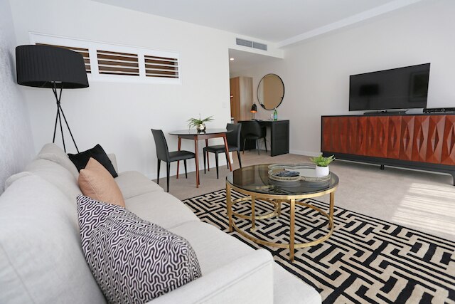 アレックス ペリー ホテル & アパートメンツ