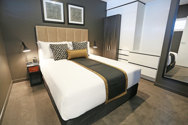 アレックス ペリー ホテル & アパートメンツ