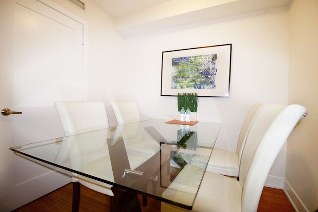 リビングスイーツ トロント - 20 ブルー ジェイズ ウェイ