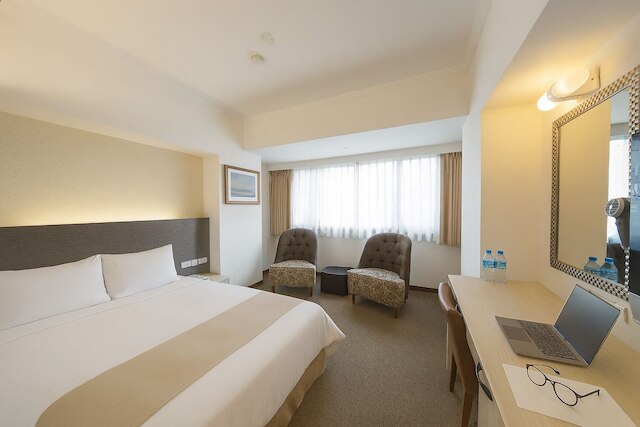 フル ウォン ホテル