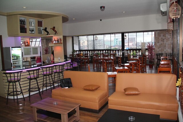 アントニ ホテル