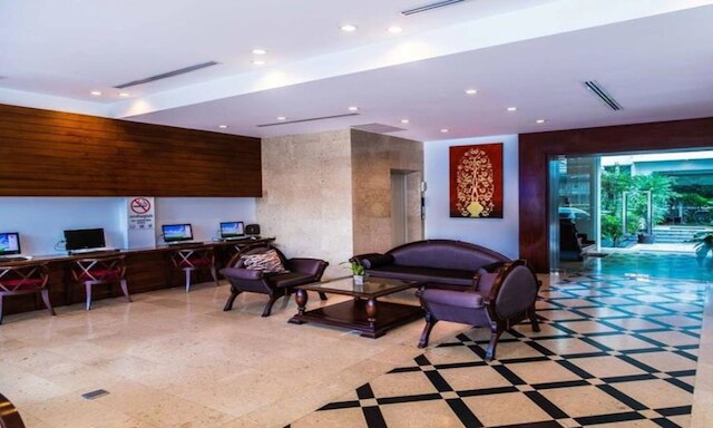 サバイディー アット ラオ ホテル