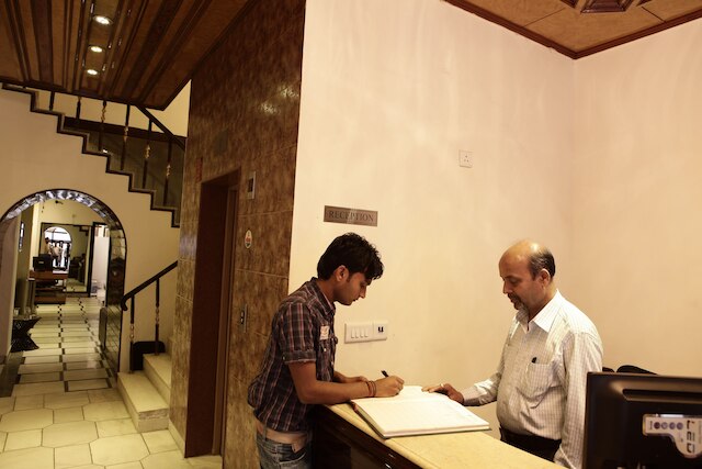 ホテル デリー ダーバー