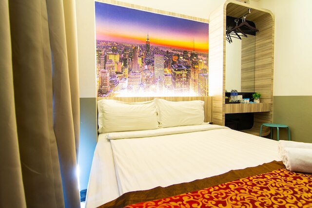 ホテル ザンバルガー マリアム マラカ