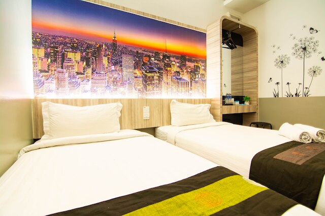 ホテル ザンバルガー マリアム マラカ