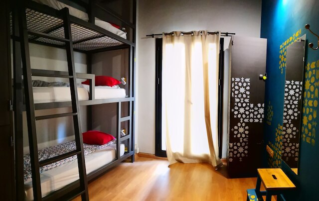 エル グラナド ホステル