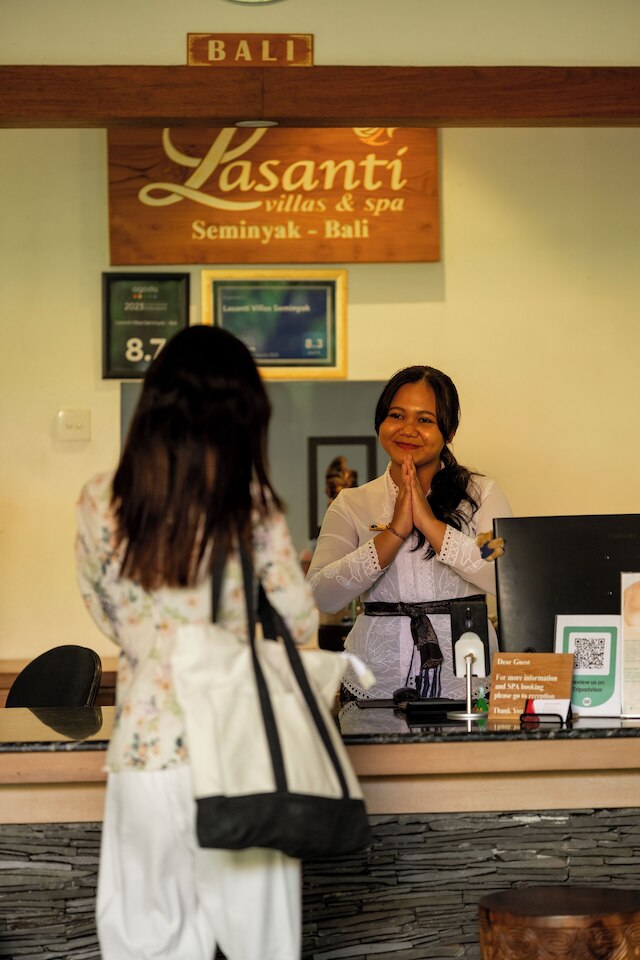 ラサンティ ヴィラズ スミニャック バリ