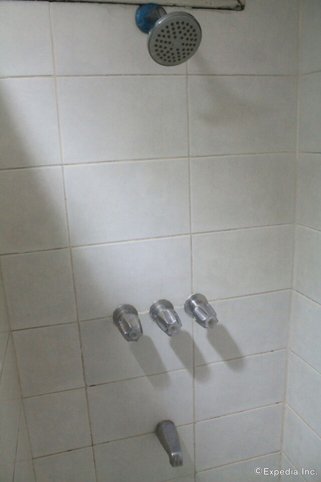 ハリーナ ドライブ イン ホテル - パサイ