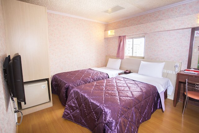 ルイ グウ ホテル (瑞谷大飯店)