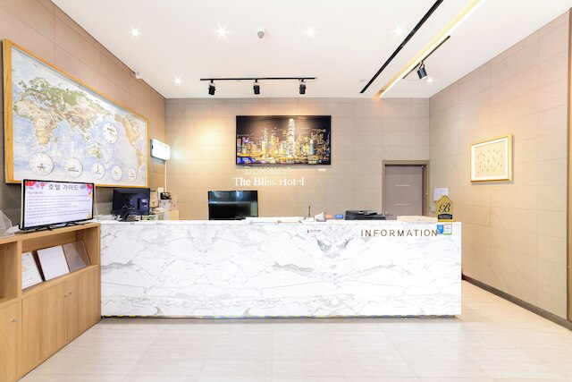 ベニキア ザ ブリス ホテル