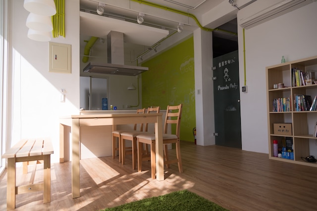 T - ライフ ホステル