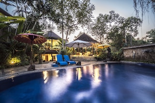 ガジャ ビル バンガローズ