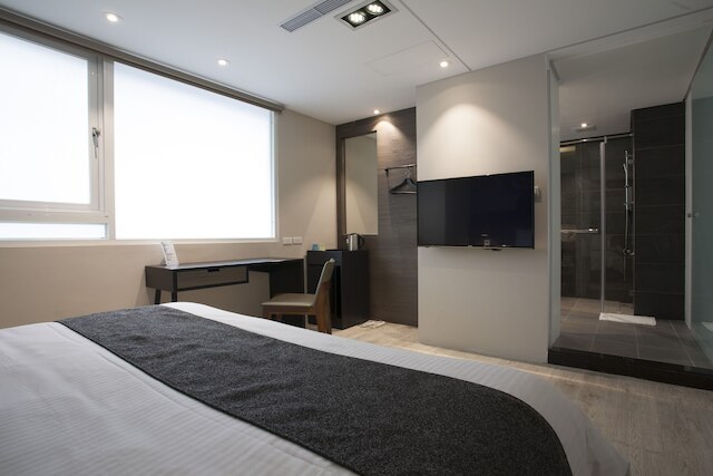 P&F ホテル (P&F HOTEL 過來旅店)