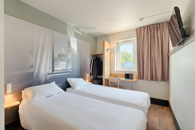 B&Bホテル デュンケルクセンターガール