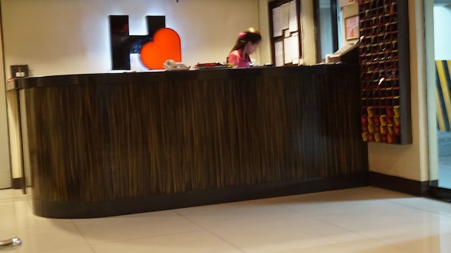 ハーツ ホテル ケソン シティ