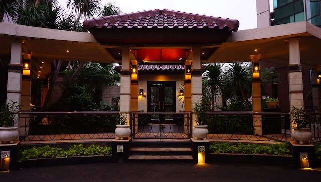 ホテル・クリスタル