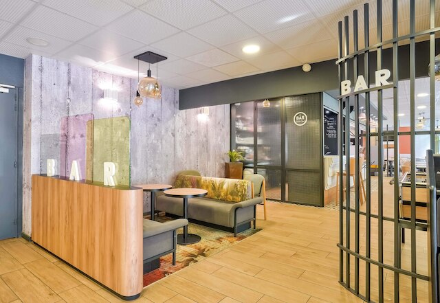 B&B ホテル パリ マラコフ展示公園