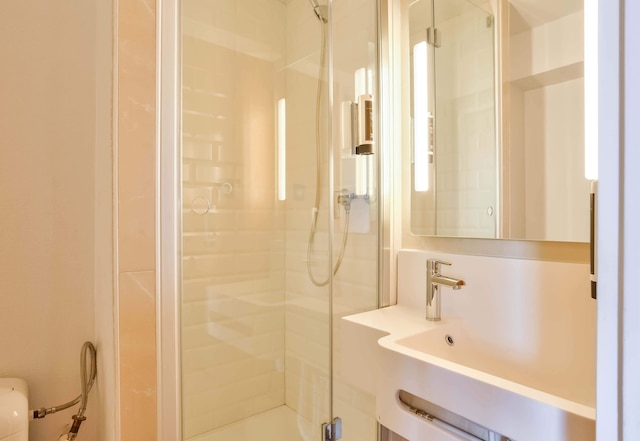 B&B ホテル パリ マラコフ展示公園