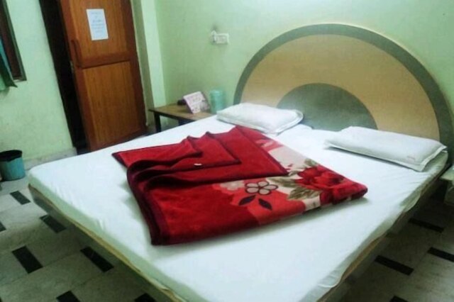 ホテル ネハ イン