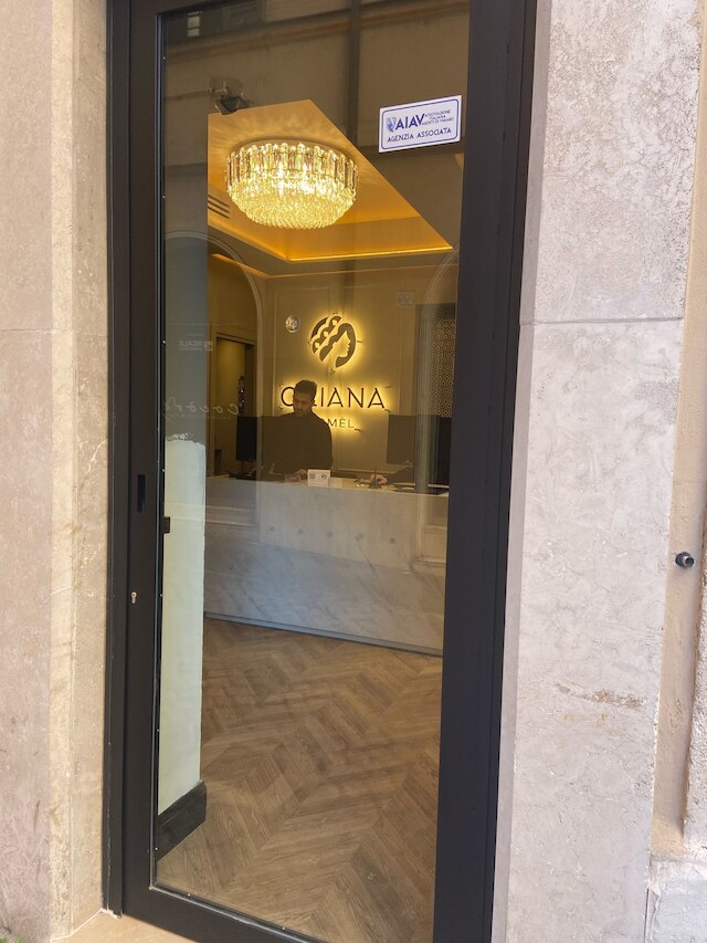 オリアナ ホメル ローマ