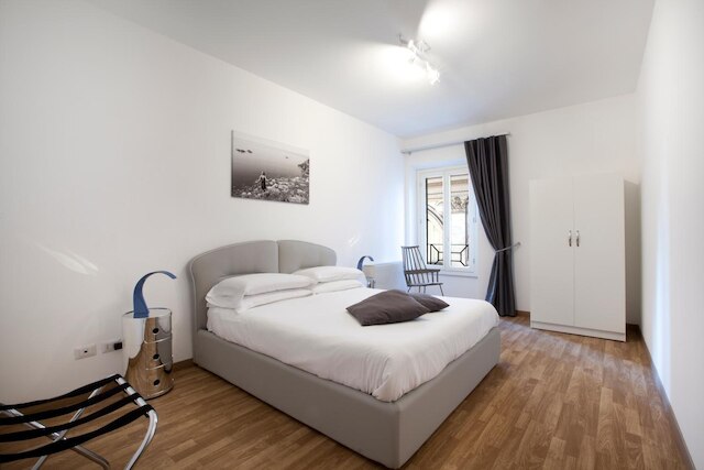 オリアナ ホメル ローマ