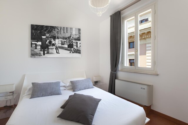 オリアナ ホメル ローマ