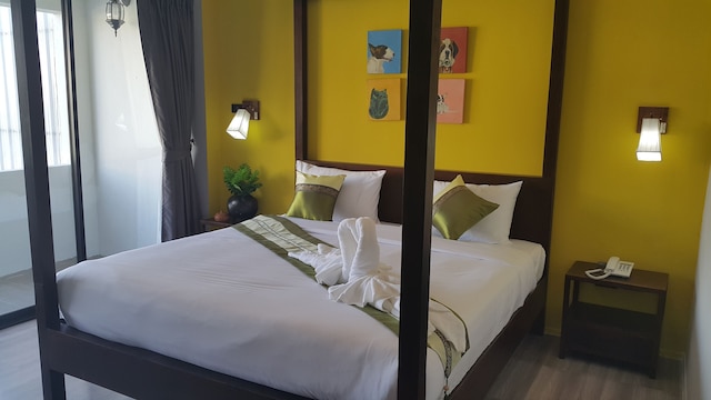 ビッグ ツリー オールド タウン ホテル