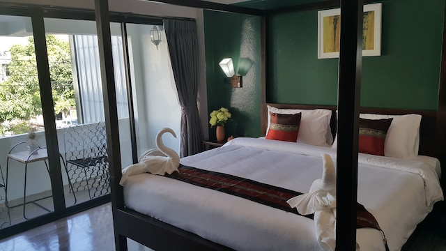 ビッグ ツリー オールド タウン ホテル