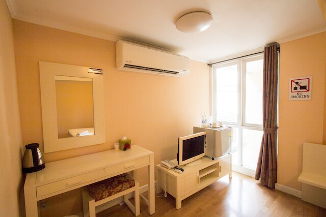 トリプル パームス ハウス