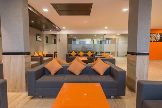 ジンジャー アフマダーバード サテライト