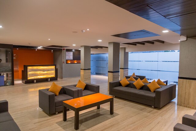 ジンジャー アフマダーバード サテライト