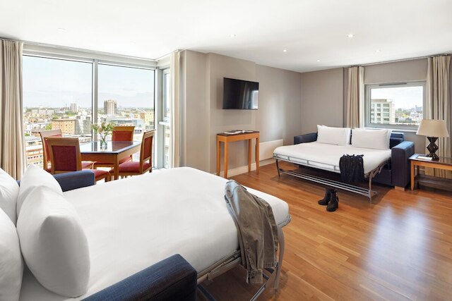 マーリン アルドゲート タワー ブリッジ