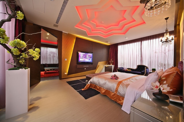 ハン グアン モーテル (涵館汽車旅館)