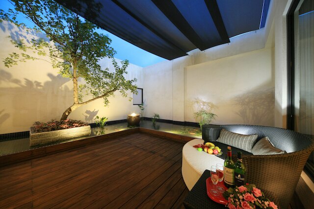 ハン グアン モーテル (涵館汽車旅館)