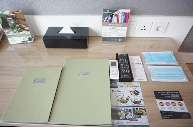 ホテル  サンティカ ケラパ ガディン