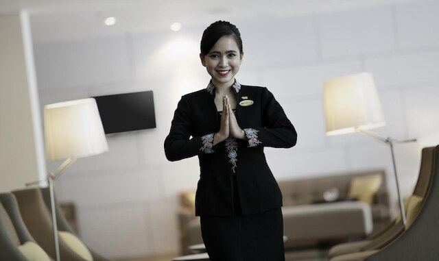 ホテル  サンティカ ケラパ ガディン