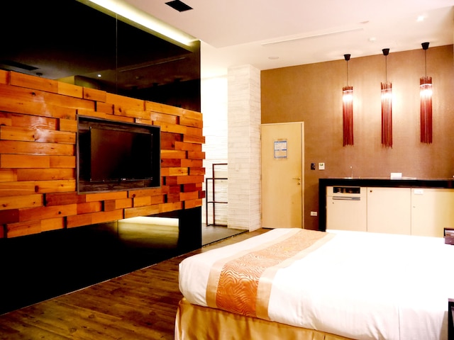 ムーンシャイ ブティック モーテル (台中沐夏精品旅馆)