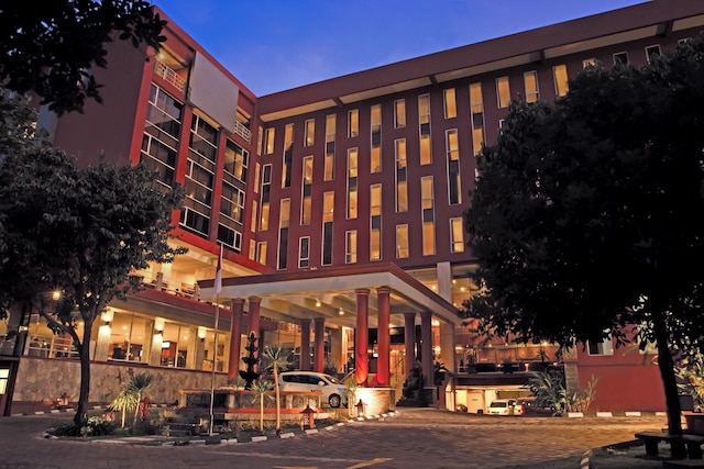 メラピ メルバブ ホテル ジョグジャカルタ パワード バイ アーチペラゴ