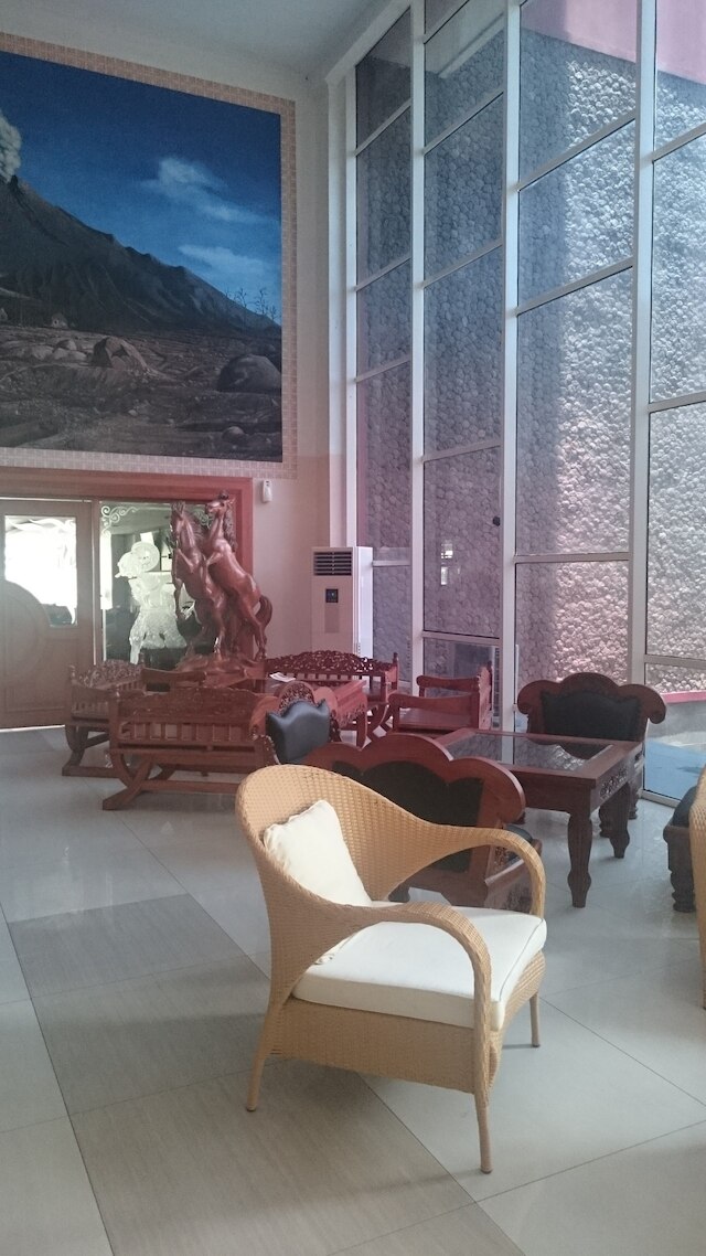 メラピ メルバブ ホテル ジョグジャカルタ パワード バイ アーチペラゴ