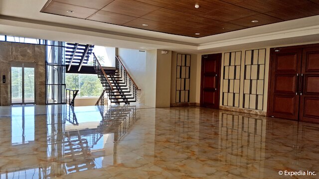 ニュータウン プラザ ホテル