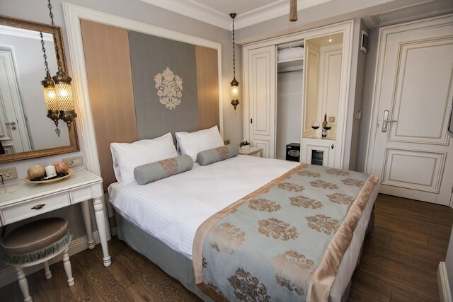 レイモンド ブルー ホテル