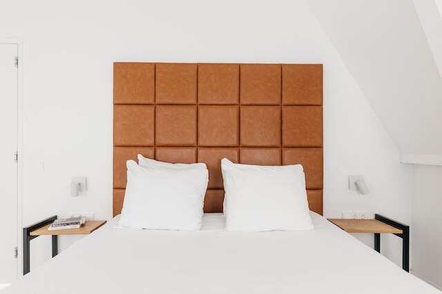 YAYS アムステルダム ソルトハウス カナル バイ ヌマ