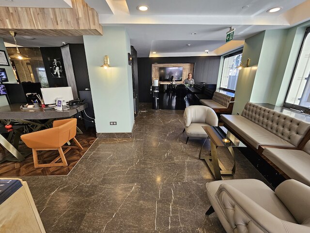 アンセミス ホテル