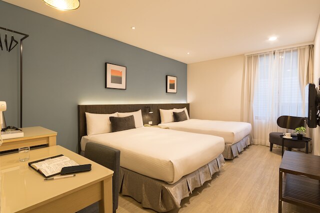 ジャスト エンジョイ ビジネス ホテル (碳佐麻里商務飯店)