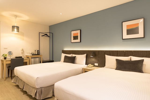 ジャスト エンジョイ ビジネス ホテル (碳佐麻里商務飯店)