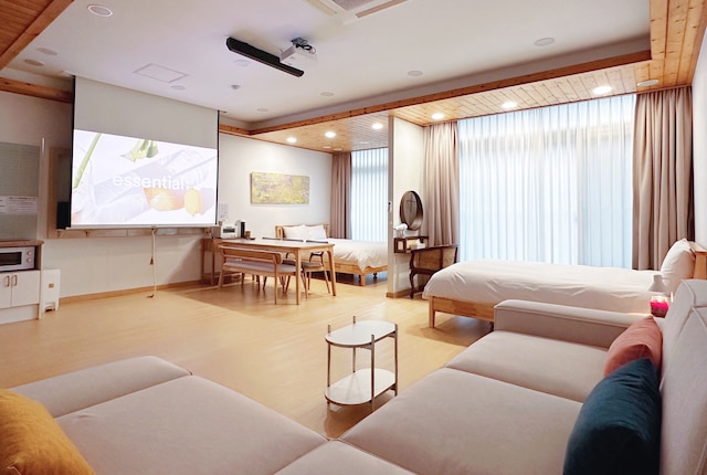 ジオ パインツリー