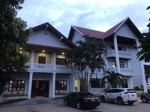 サイサンパ ホテル