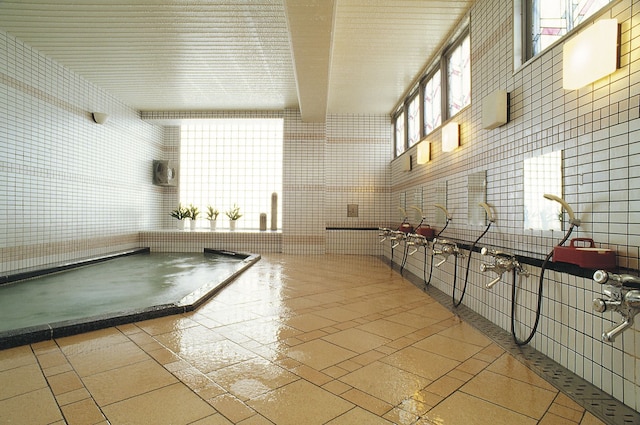 シャレードイン志賀